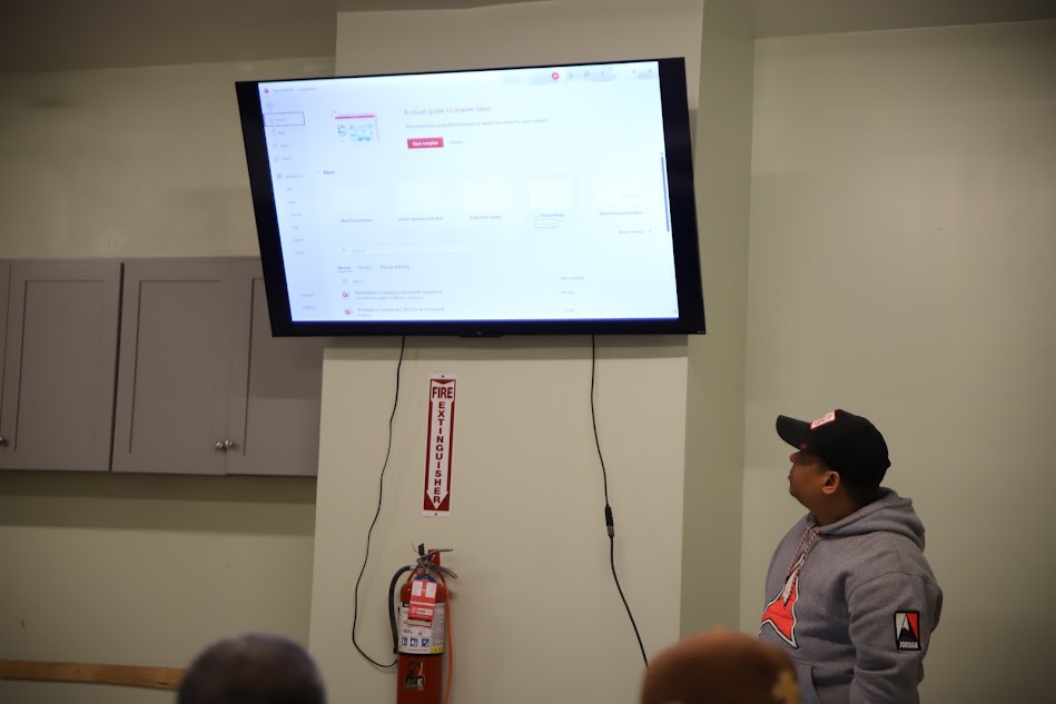Computer Skills Training to Empower the Community