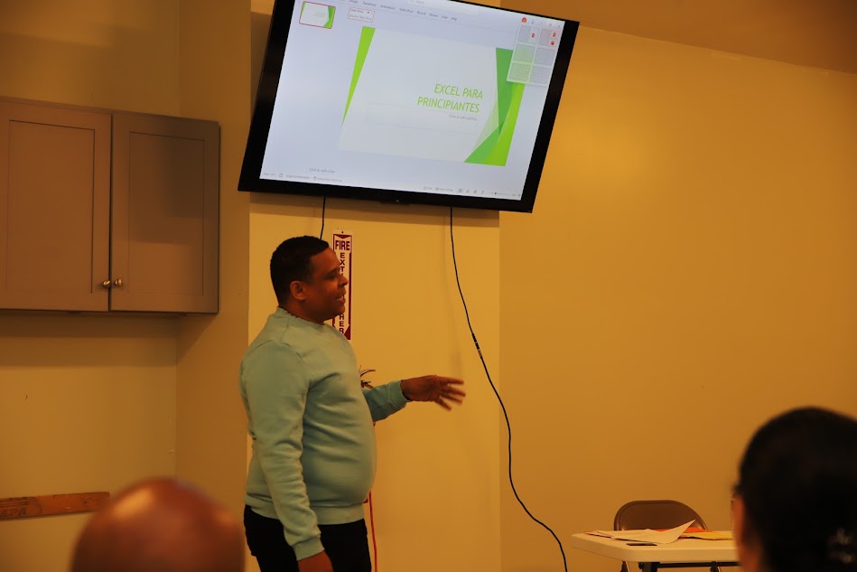 Computer Skills Training to Empower the Community