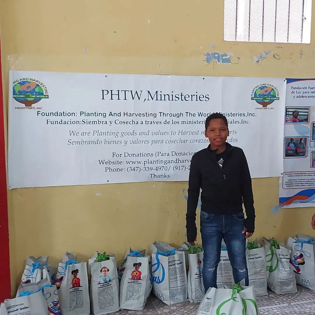 Food Donation in Partnership with the FUNLUZNA Foundation
